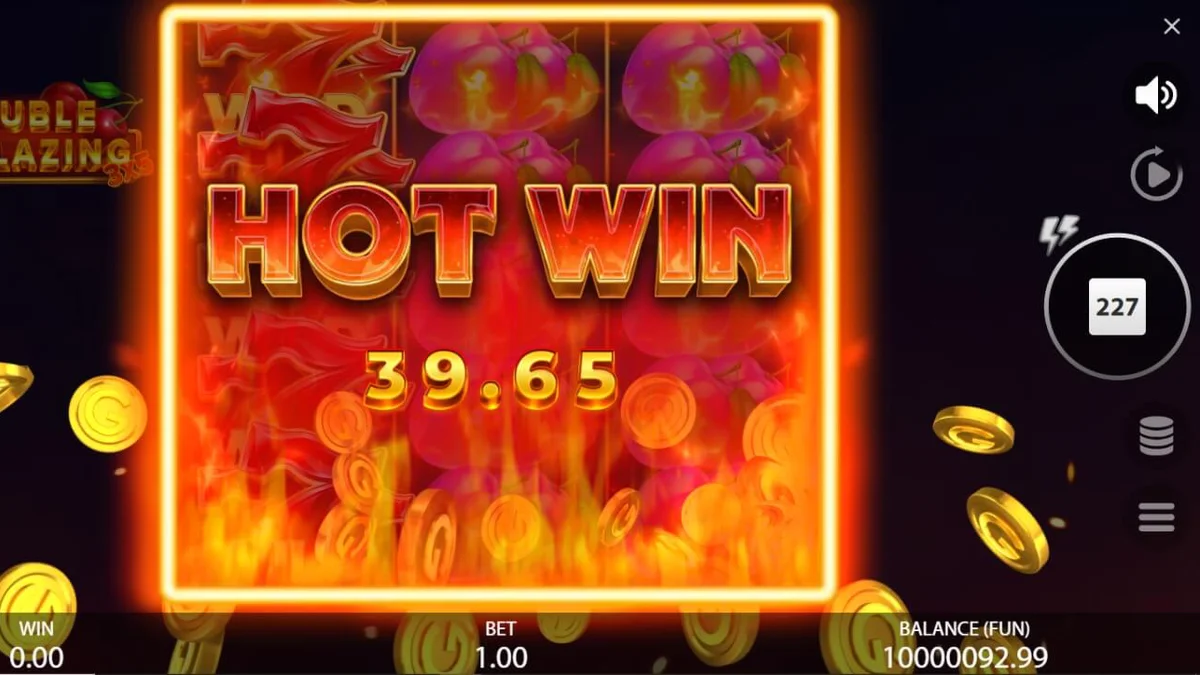 Interface do jogo de slot 3x5 Double Blazing com símbolos de frutas e fogo